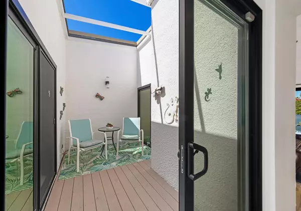 Palm Springs, CA 92262,1366 Tiffany CIR N