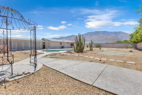 Palm Springs, CA 92262,1880 Sharon RD