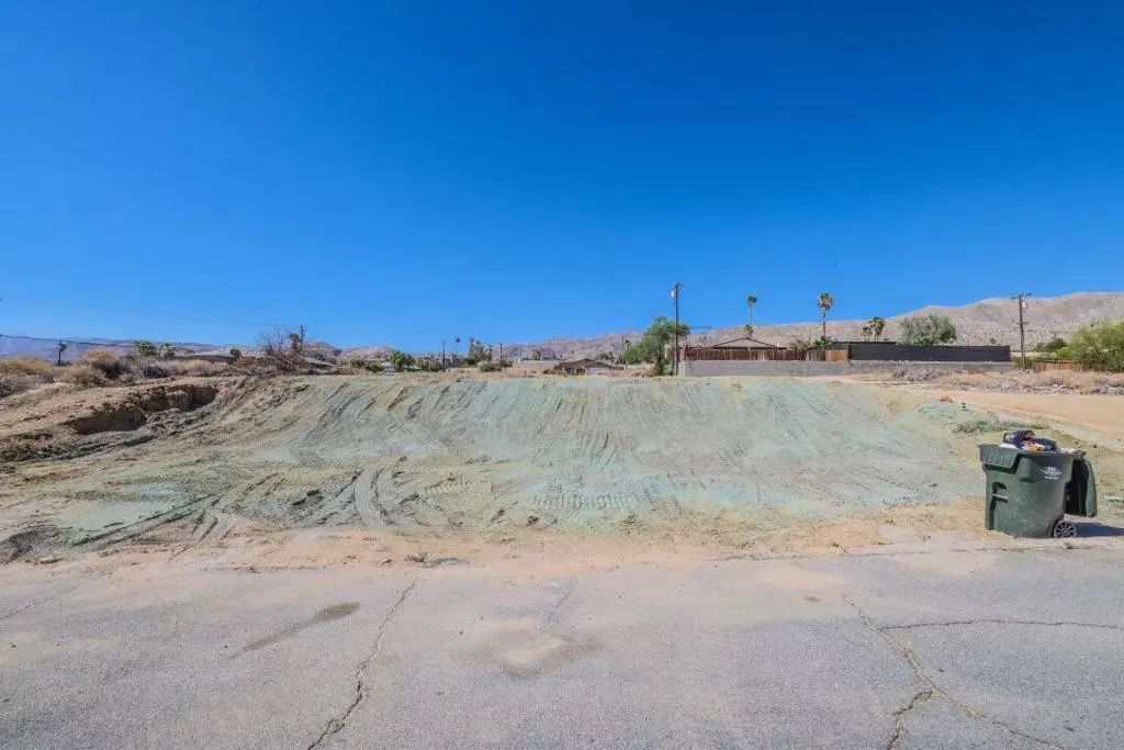 Desert Hot Springs, CA 92240,66790 San Remo RD