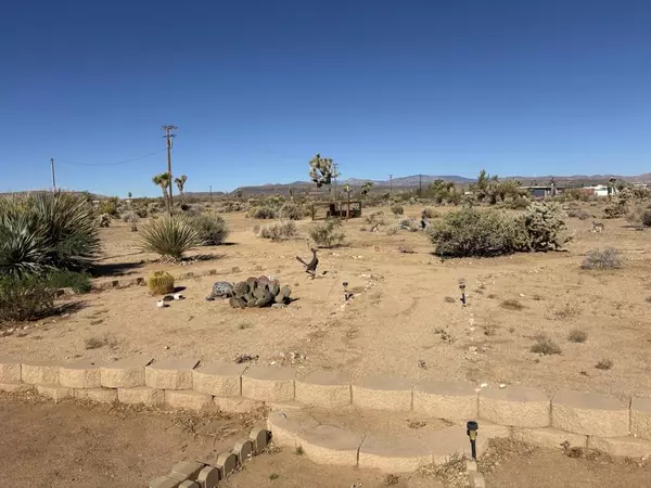Yucca Valley, CA 92284,1698 Hilton AVE