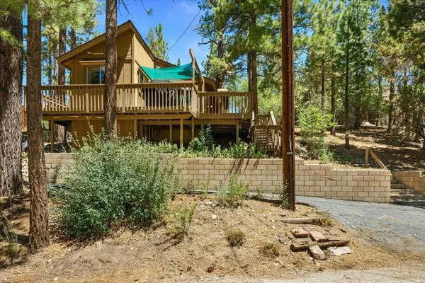 129 W Rainbow BLVD, Big Bear, CA 92314