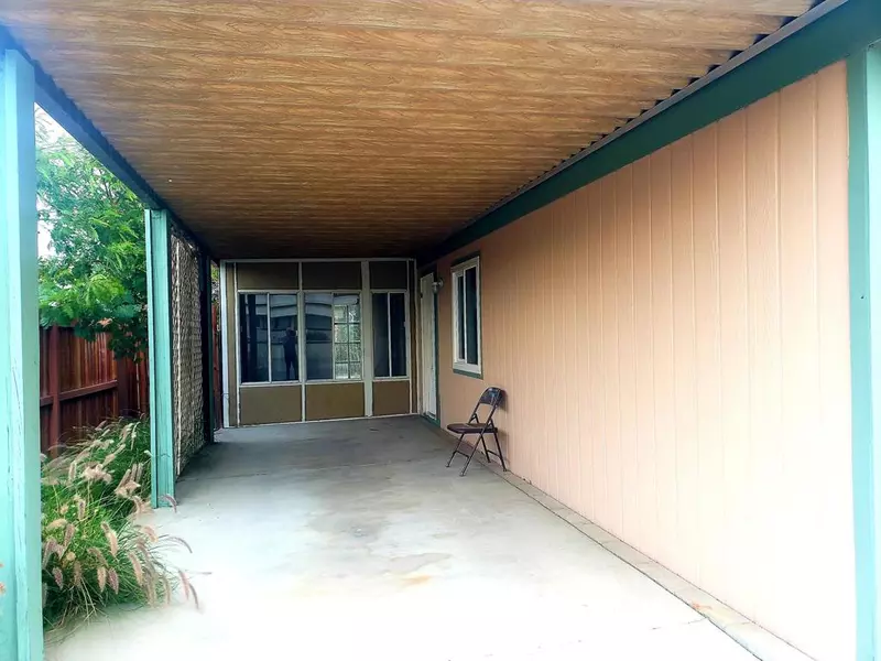 32142 Wells Fargo RD, Thousand Palms, CA 92276