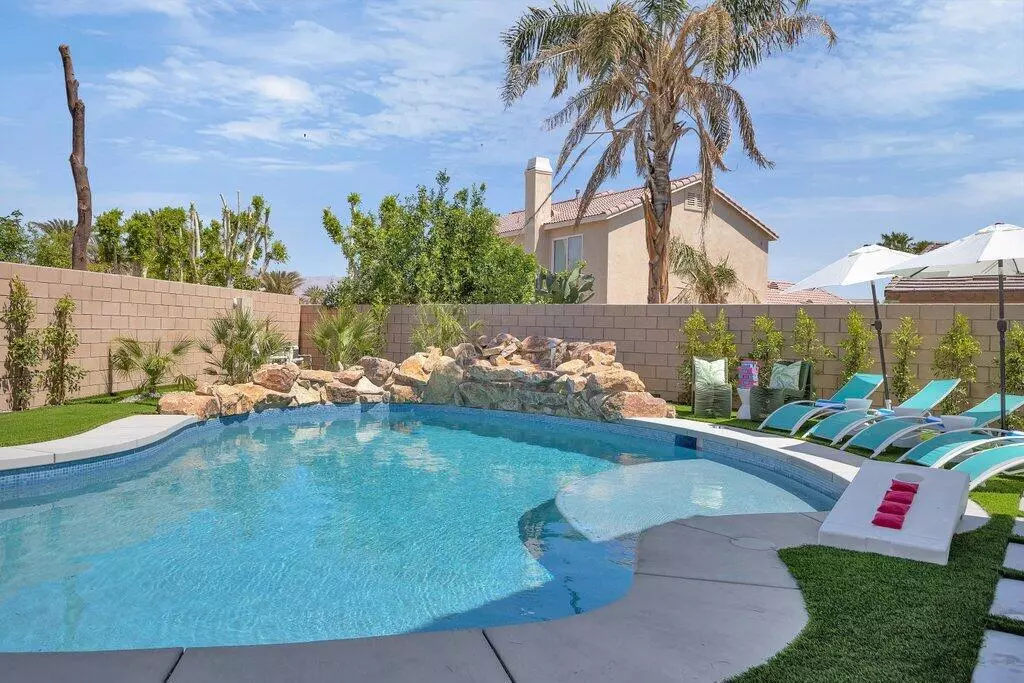Coachella, CA 92236,49072 Pluma Verde PL