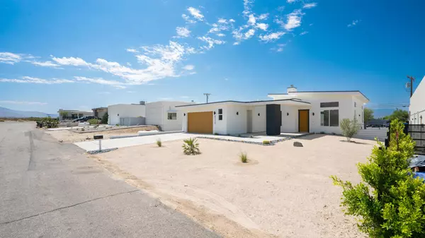 Desert Hot Springs, CA 92241,67715 Broken Arrow LN