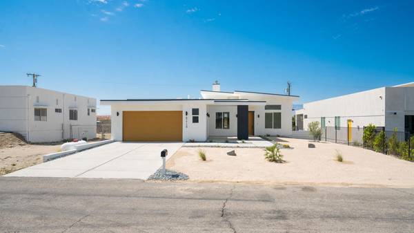 67715 Broken Arrow LN, Desert Hot Springs, CA 92241