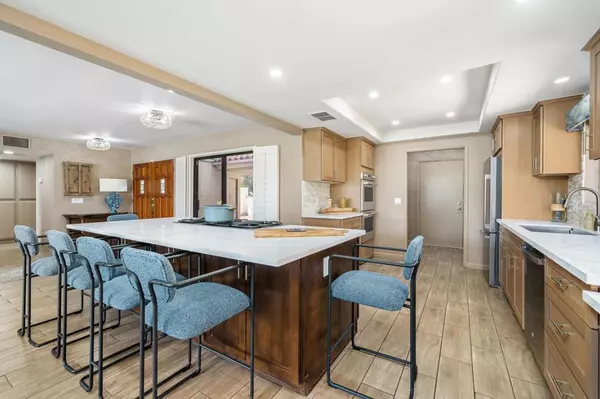 Rancho Mirage, CA 92270,37710 Los Cocos DR E