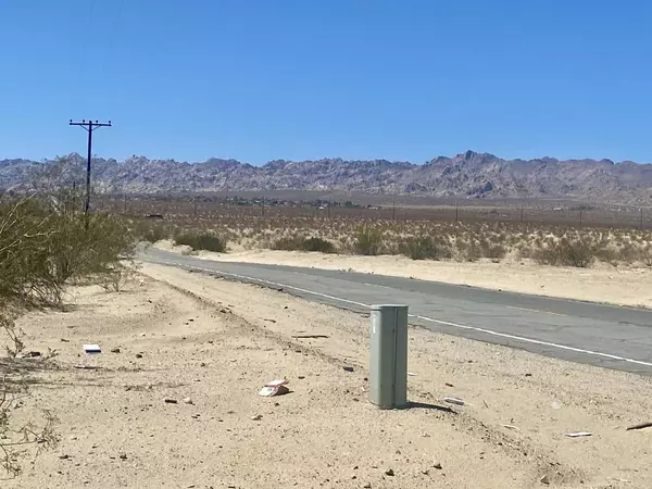 29 Palms, CA 92277,5125 Lear AVE