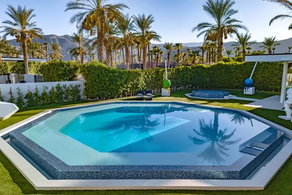 Rancho Mirage, CA 92270,1 Makena LN