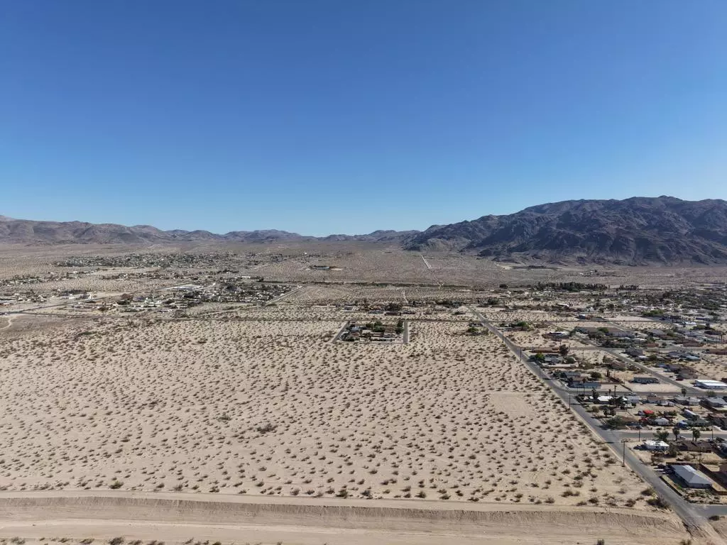 29 Palms, CA 92277,6211 Desert Knoll AVE