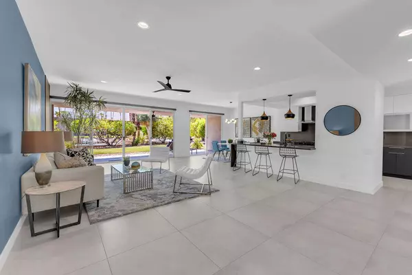 Palm Springs, CA 92264,469 E Mariposa DR