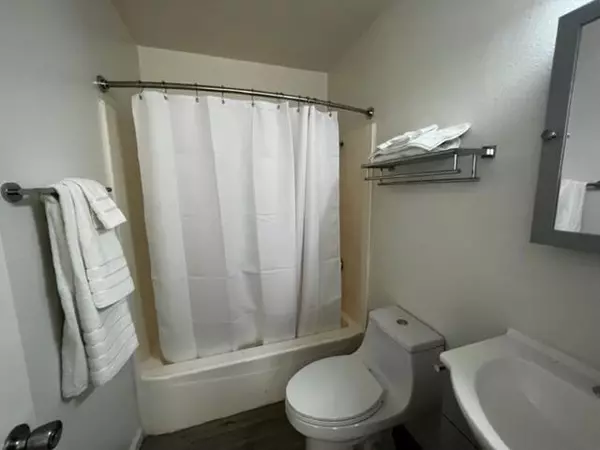 Indio, CA 92201,82075 Country Club DR #48