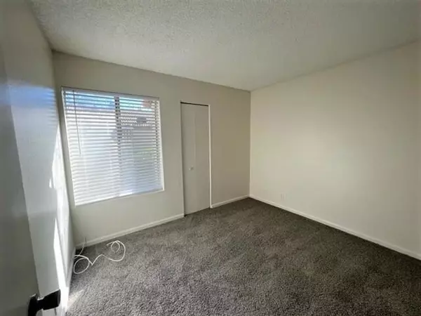 Indio, CA 92201,82075 Country Club DR #48