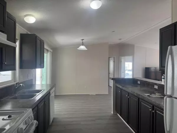 Palm Springs, CA 92262,22840 Sterling AVE #142