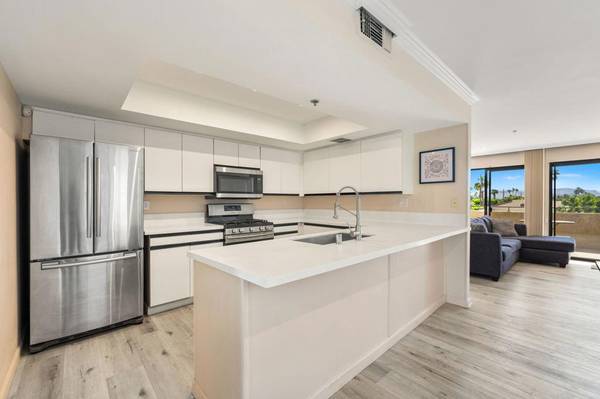200 E Racquet Club RD #54, Palm Springs, CA 92262