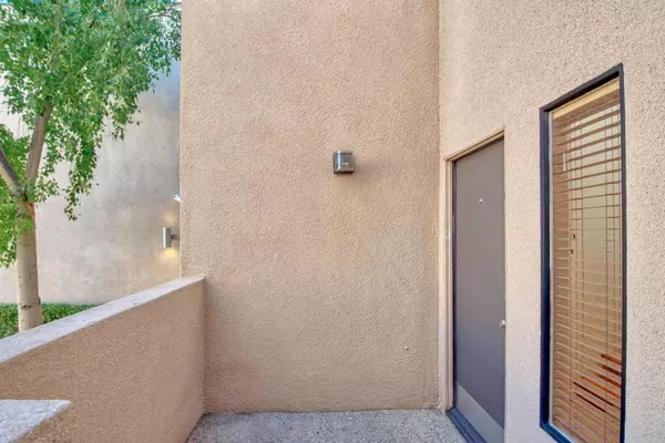 Palm Springs, CA 92262,867 Village Square SQ S