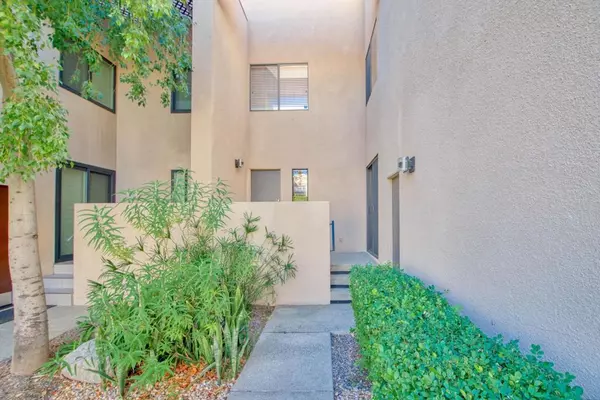 Palm Springs, CA 92262,867 Village Square SQ S