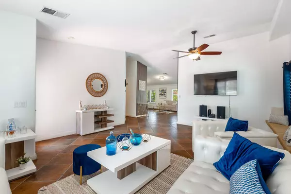 La Quinta, CA 92253,47845 Via Firenze