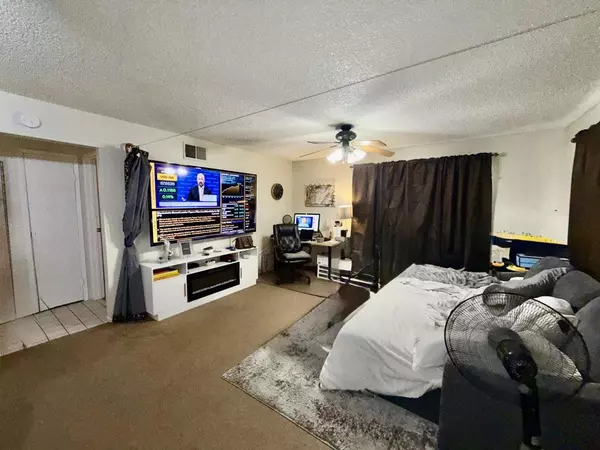 Palm Desert, CA 92260,72682 Thrush RD #1