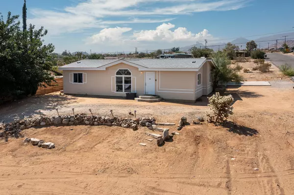 Joshua Tree, CA 92252,61581 Granada DR