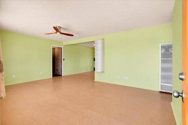 Yucca Valley, CA 92284,55733 Onaga TRL