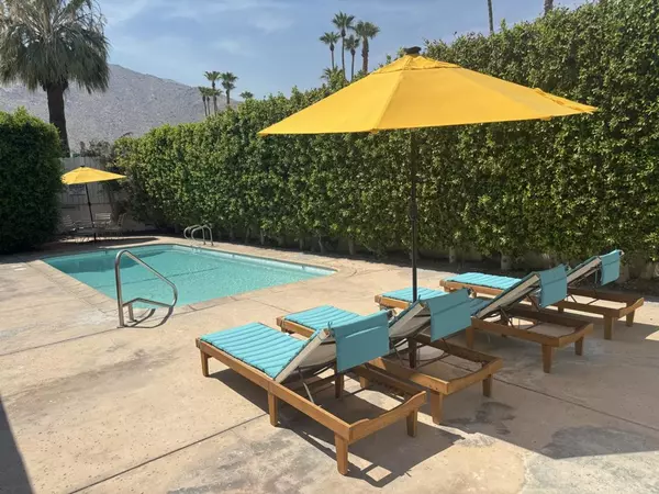 502 Calle Santa Rosa S #2, Palm Springs, CA 92264