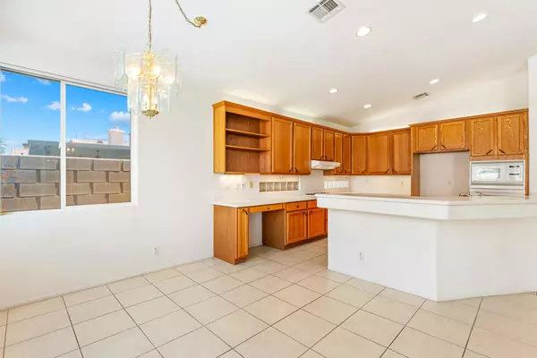 La Quinta, CA 92253,79528 Morning Glory CT