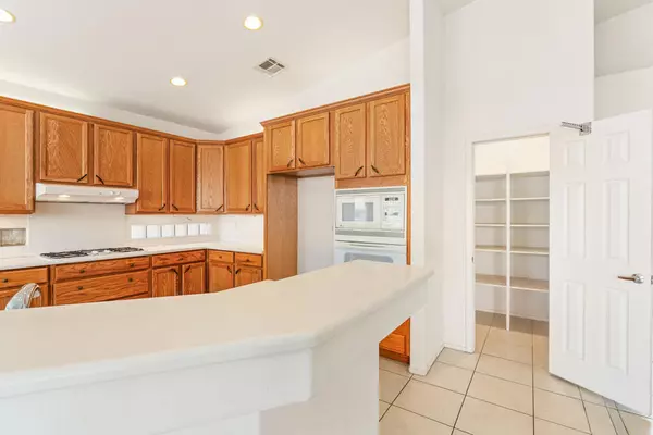 La Quinta, CA 92253,79528 Morning Glory CT