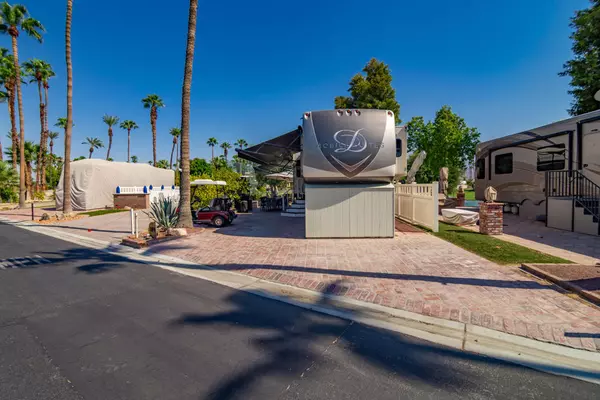 Cathedral City, CA 92234,69411 Ramon Road #184