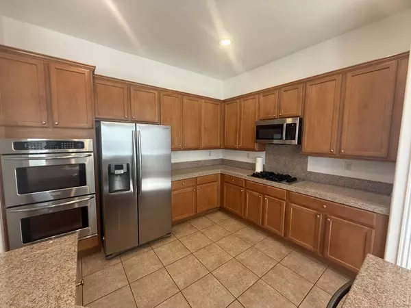 Palm Desert, CA 92211,103 Romanza LN