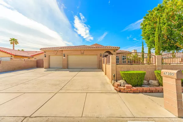 Cathedral City, CA 92234,67305 Medano RD