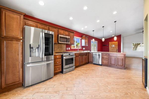 47800 Madison ST #100, Indio, CA 92201