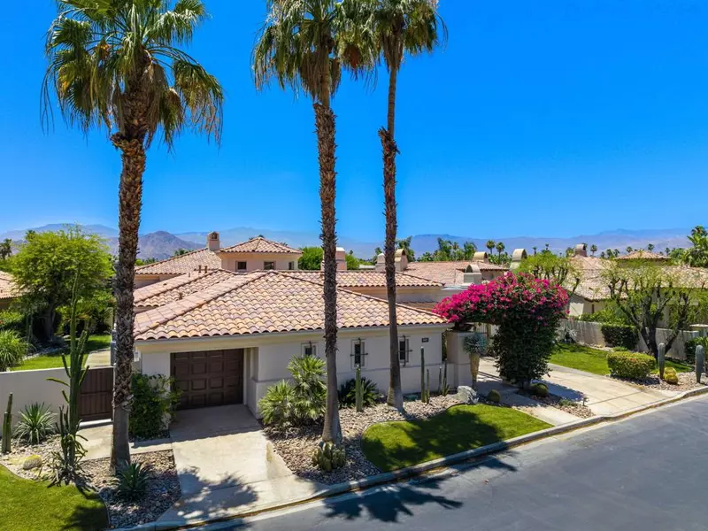 945 Hawk Hill TRL, Palm Desert, CA 92211