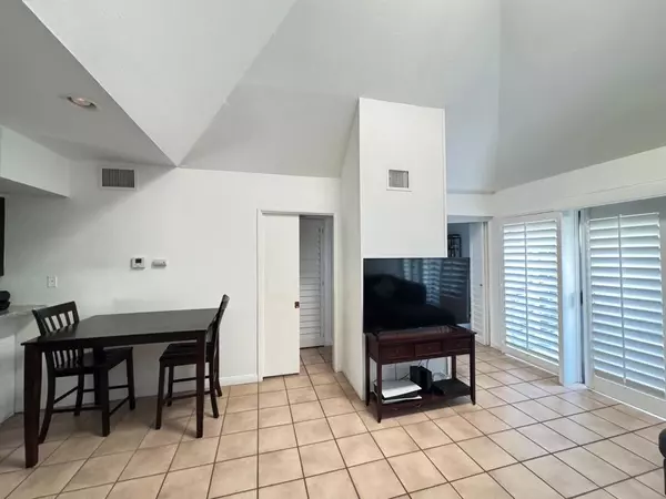 Rancho Mirage, CA 92270,71887 Eleanora LN