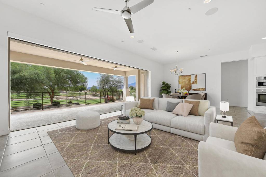 Palm Desert, CA 92260,803 Retreat CIR