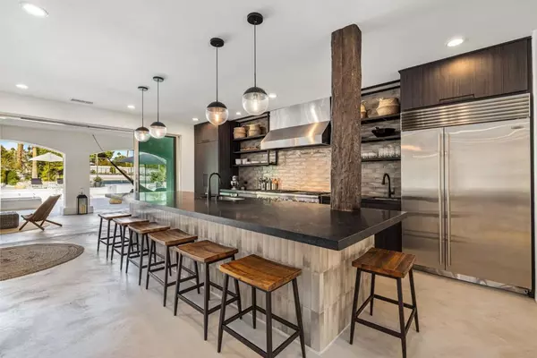 Palm Springs, CA 92262,594 W Stevens RD #B