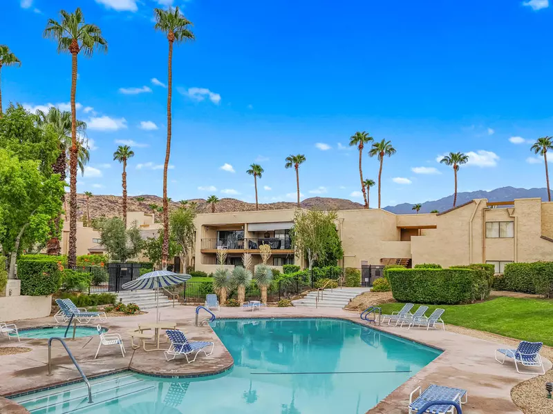 5300 E Waverly DR #F11, Palm Springs, CA 92264