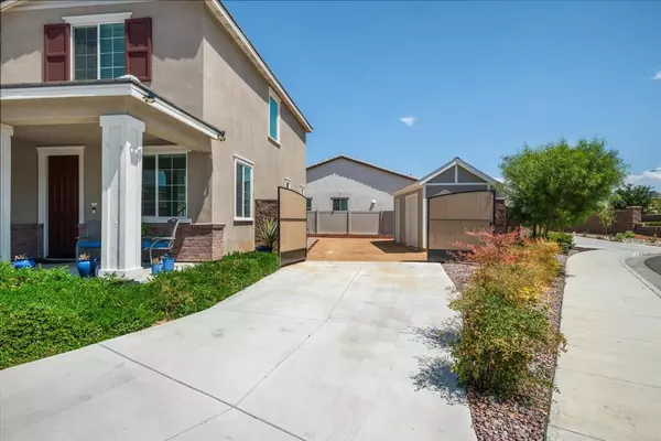 Lake Elsinore, CA 92530,29102 Crabapple