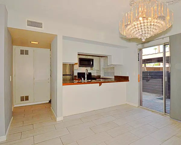 Palm Springs, CA 92262,2230 N N. Indian Canyon Way DR #D