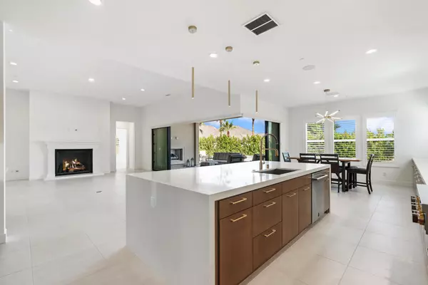 La Quinta, CA 92253,80404 Old Ranch TRL S