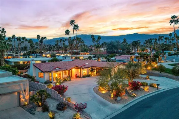 Palm Desert, CA 92260,73501 Broken Arrow TRL