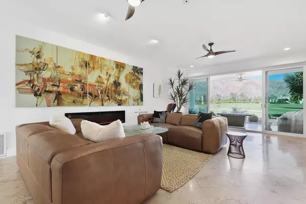 La Quinta, CA 92253,49845 Lago DR