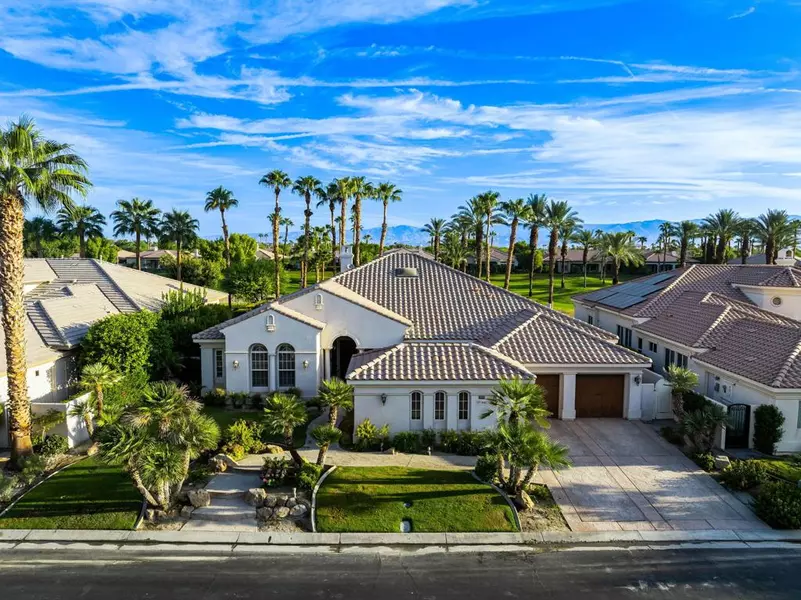 81390 Golf View DR, La Quinta, CA 92253