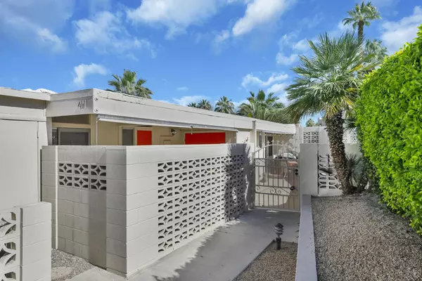 Palm Desert, CA 92260,411 Sandpiper ST