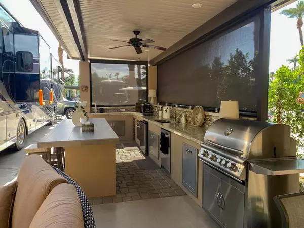 Indio, CA 92201,80394 Avenue 48 #64