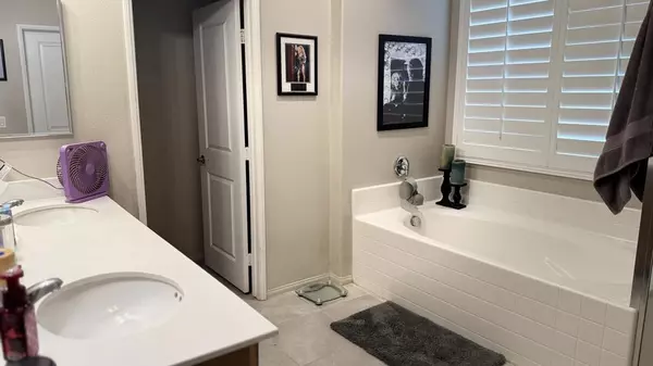 Indio, CA 92203,82781 Larsen DR