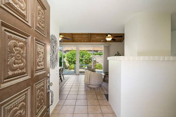 Palm Springs, CA 92264,2488 Miramonte CIR W #C