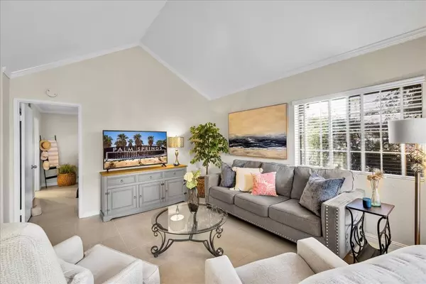 Palm Springs, CA 92264,2700 Lawrence Crossley RD #83
