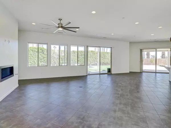 Palm Springs, CA 92262,1702 Sienna CT