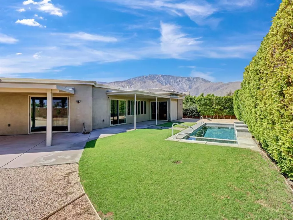 Palm Springs, CA 92262,1702 Sienna CT