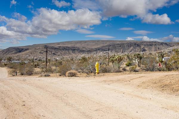 Yucca Valley, CA 92284,1435 Jemez TRL